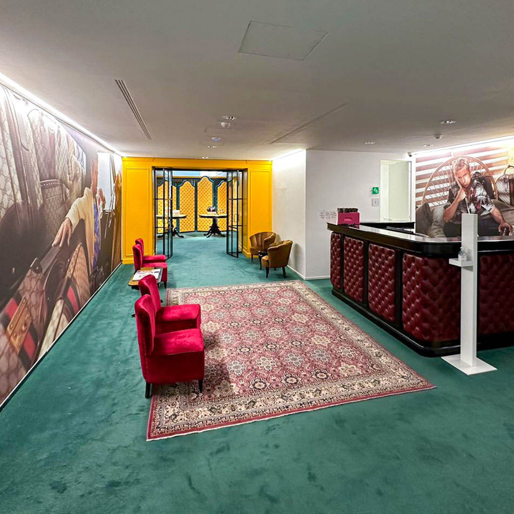 Showroom e flagship store​
